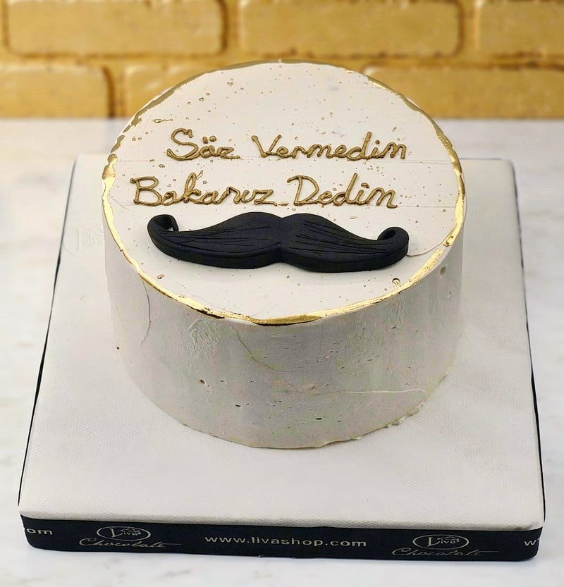 Söz Vermedim Bakarız Dedim Yazılı Pasta