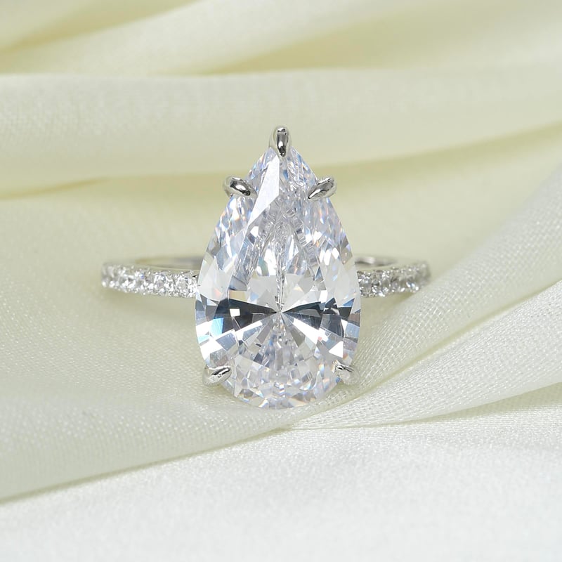 Effective Diamond Asil Yansıma Damla Gümüş Yüzük