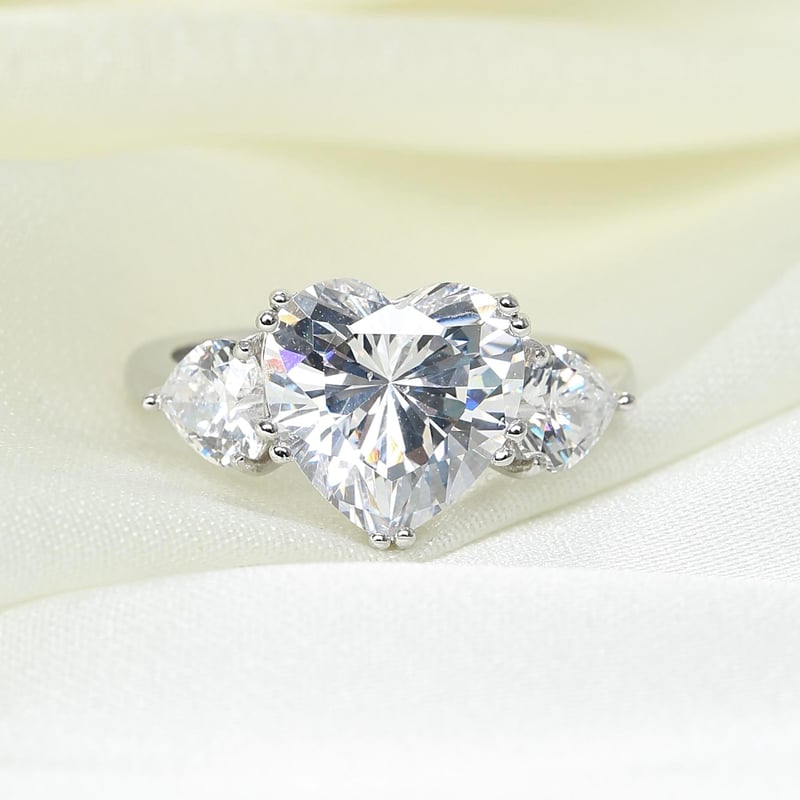 Effective Diamond Kar Sarmalı Pave Gümüş Yüzük