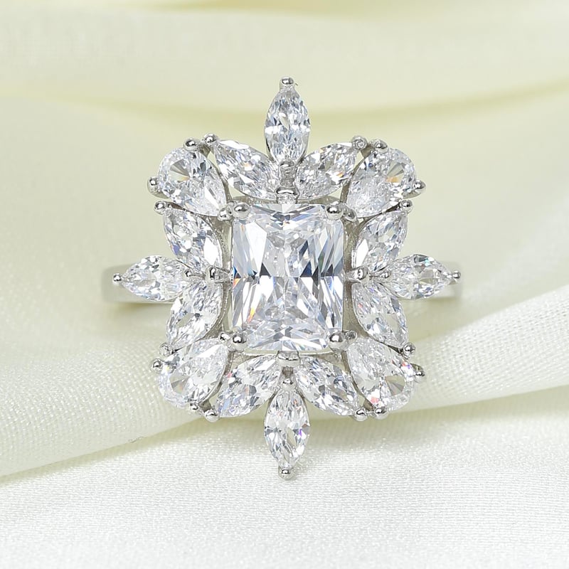 Effective Diamond Nova Kristali Gümüş Yüzük