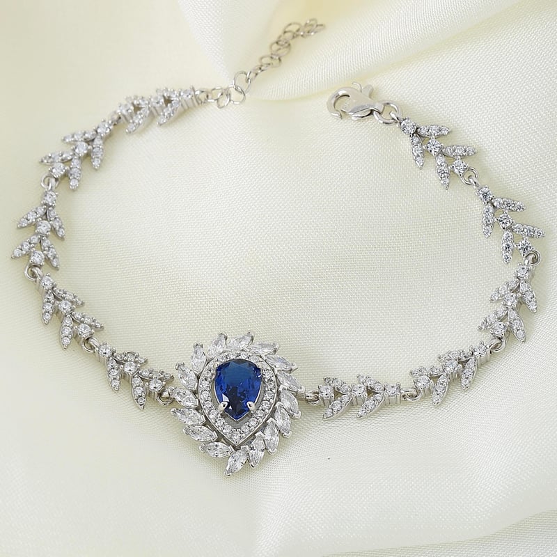 Effective Diamond Sentetik Sentetik Safir Markiz Serenatı Gümüş Bileklik