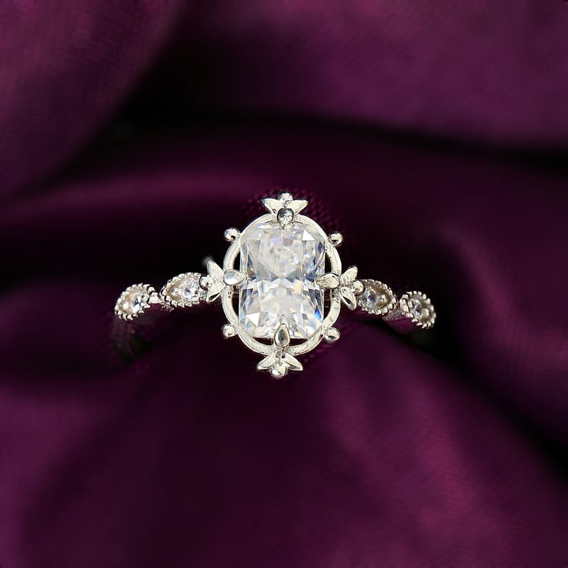 1.00 Karat Mozanit Tutku Masalı Tektaş Gümüş Yüzük