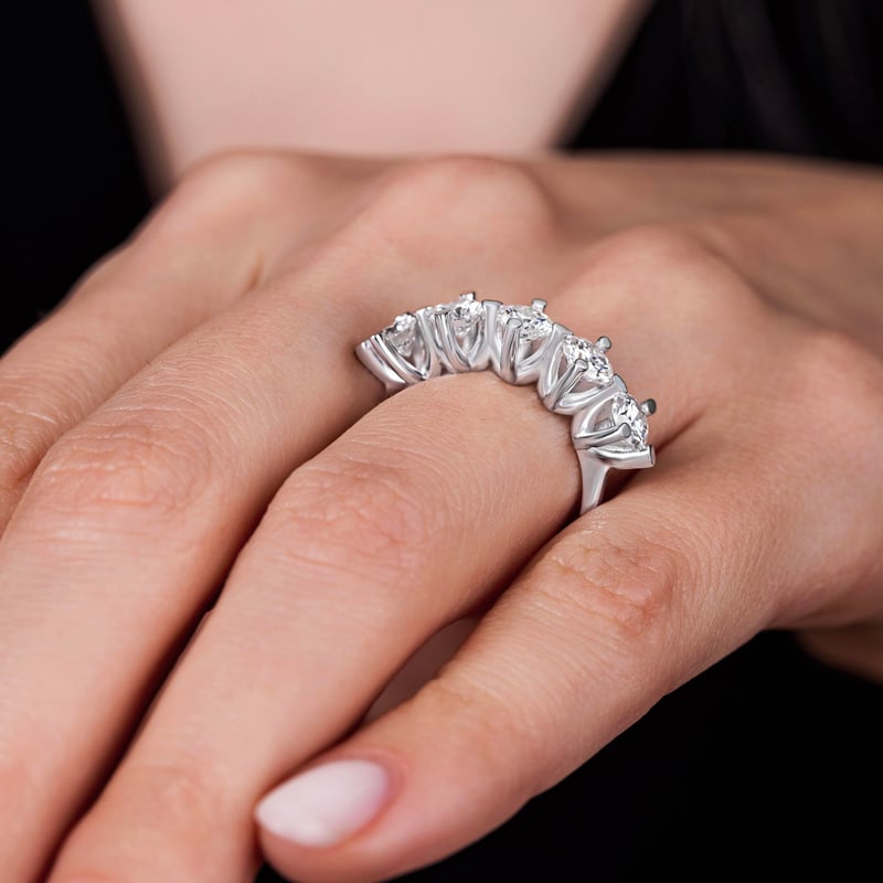 2.50 Karat Mozanit Markiz Masalı Beştaş Gümüş Yüzük