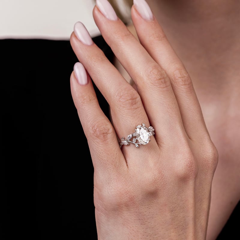 2.50 Karat Mozanit Aşk Sarmaşığı Tektaş Gümüş Yüzük