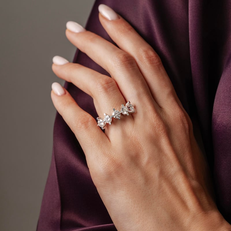 2.50 Karat Mozanit Markiz Masalı Beştaş Gümüş Yüzük