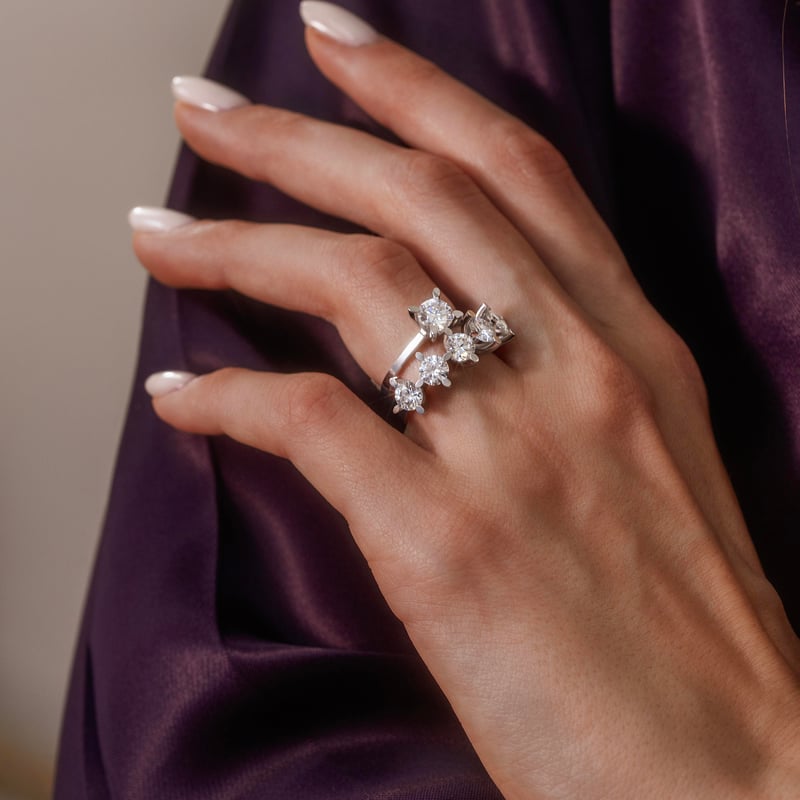 2.50 Karat Mozanit Markiz Masalı Beştaş Gümüş Yüzük