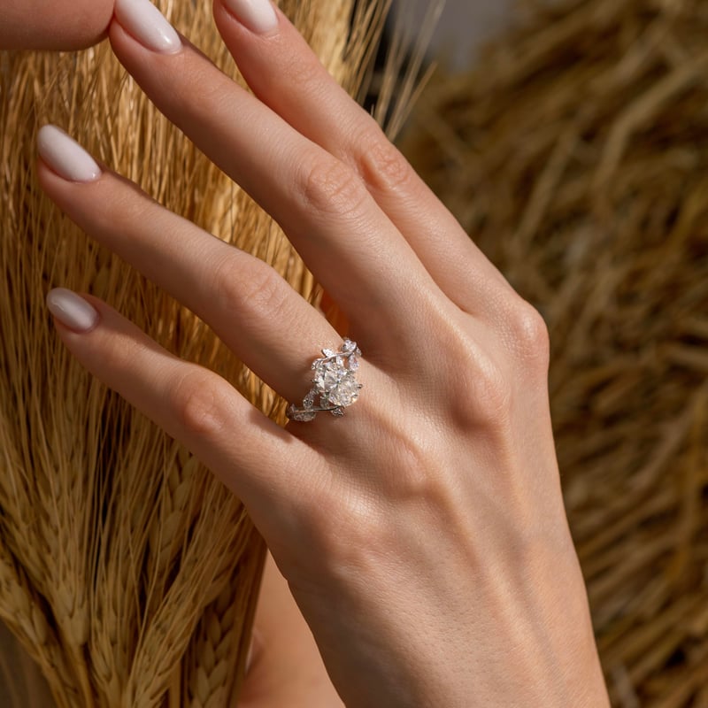 4.50 Karat Mozanit Bahar Bestesi Tektaş Gümüş Yüzük