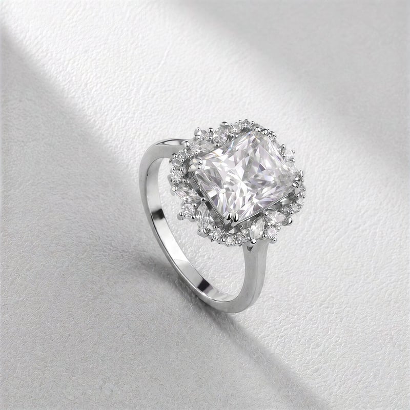 4.00 Karat Mozanit Radiant Kesim Sevda Mührü Tektaş Gümüş Yüzük