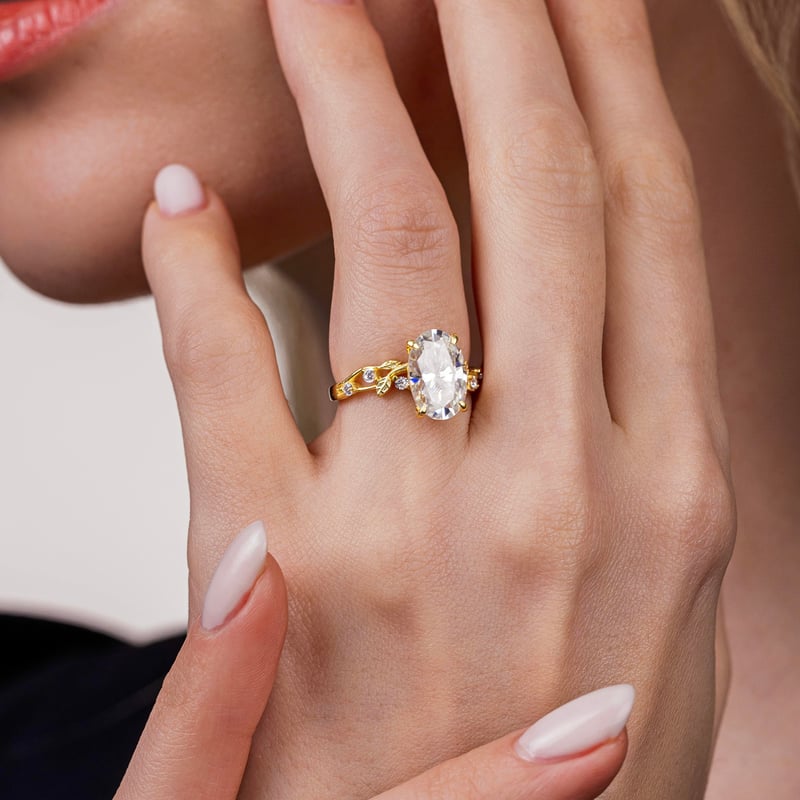 4.50 Karat Mozanit Bahar Bestesi Gold Renk Tektaş Gümüş Yüzük