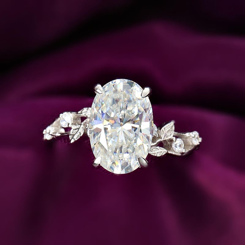 4.50 Karat Mozanit Bahar Bestesi Tektaş Gümüş Yüzük