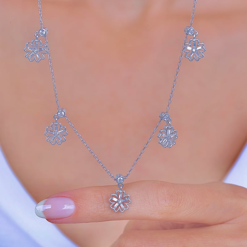 Asil Yoncalar Choker Gümüş Şans Kolye