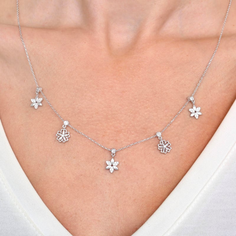 Bahar Yoncası Choker Gümüş Şans Kolye