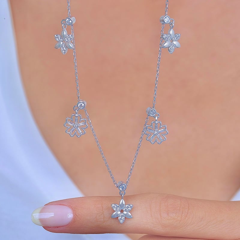Bahar Yoncası Choker Gümüş Şans Kolye
