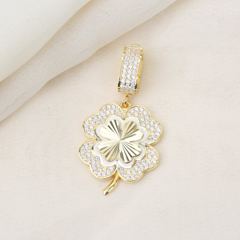 beyaz-mineli-yonca-gunesi-gumus-charm--0776d5.jpg