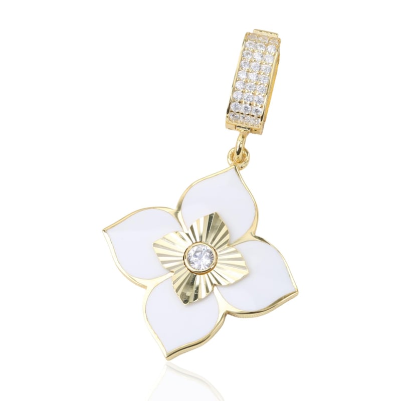 beyaz-mineli-yonca-yildizi-gumus-charm-e3-ba0.jpg