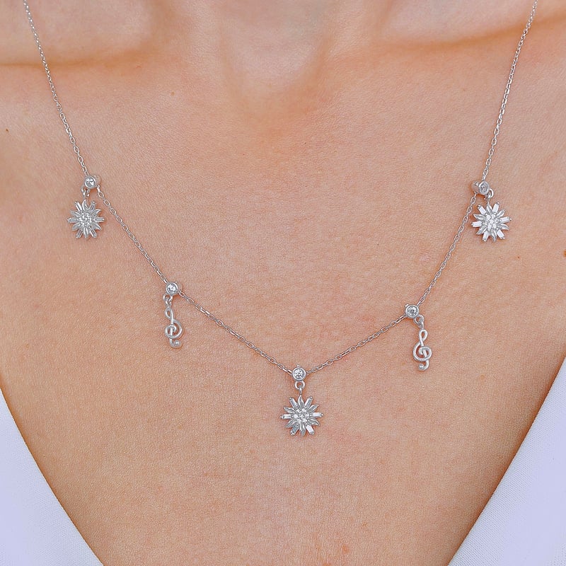 Doğanın Melodisi Choker Gümüş Şans Kolye