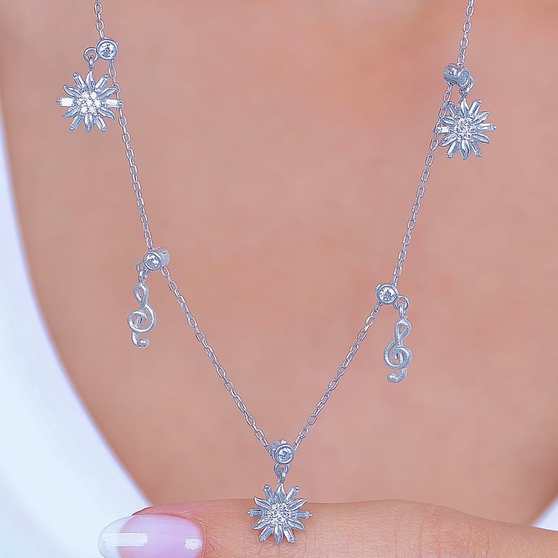 Doğanın Melodisi Choker Gümüş Şans Kolye