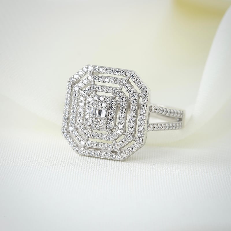 Effective Diamond Baget Efsanesi Gümüş Yüzük