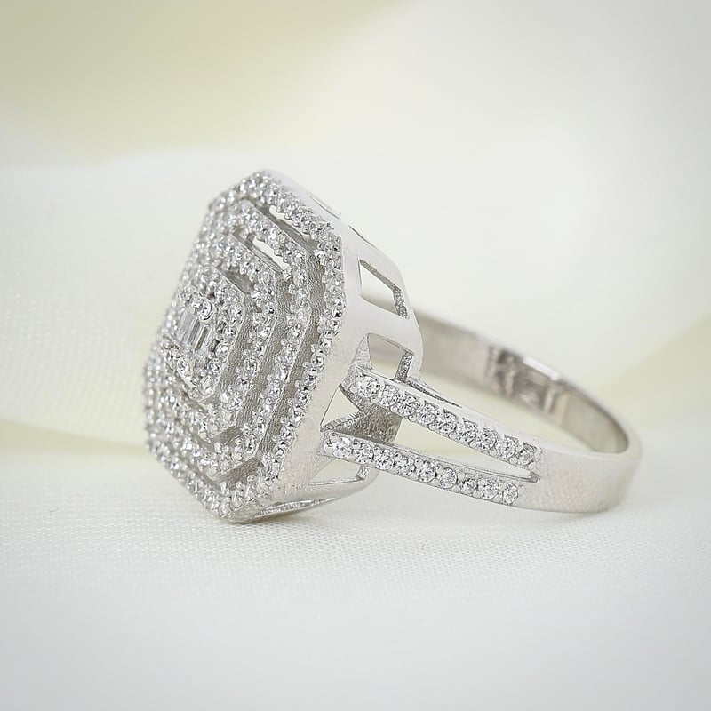 Effective Diamond Baget Efsanesi Gümüş Yüzük