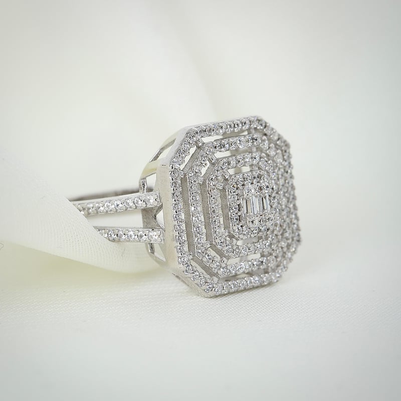 Effective Diamond Baget Efsanesi Gümüş Yüzük