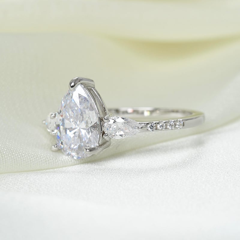 Effective Diamond Damla Poleni Gümüş Yüzük