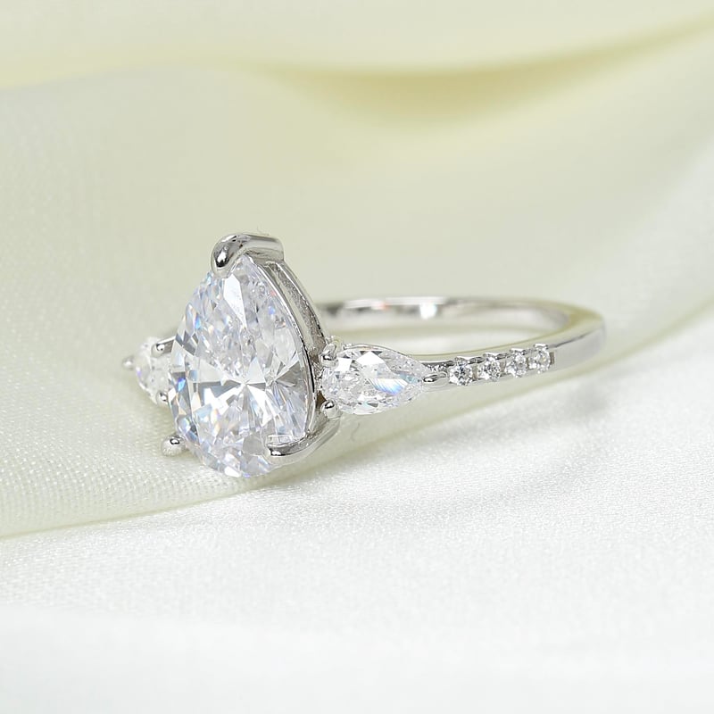 Effective Diamond Damla Poleni Gümüş Yüzük