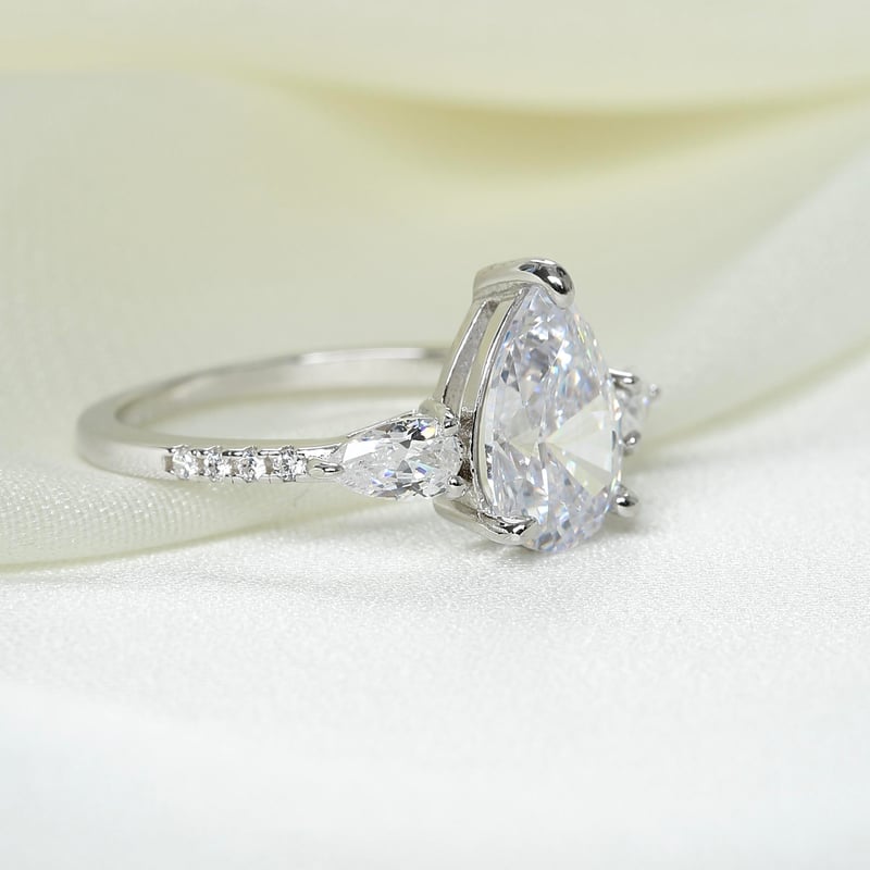 Effective Diamond Damla Poleni Gümüş Yüzük
