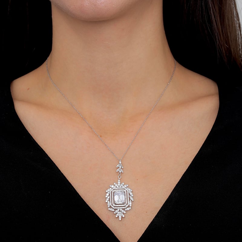 Effective Diamond İhtişam Güneşi Gümüş Kolye