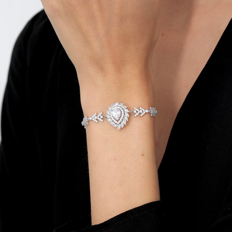 Effective Diamond Işıltılı Markiz Serenatı Gümüş Bileklik