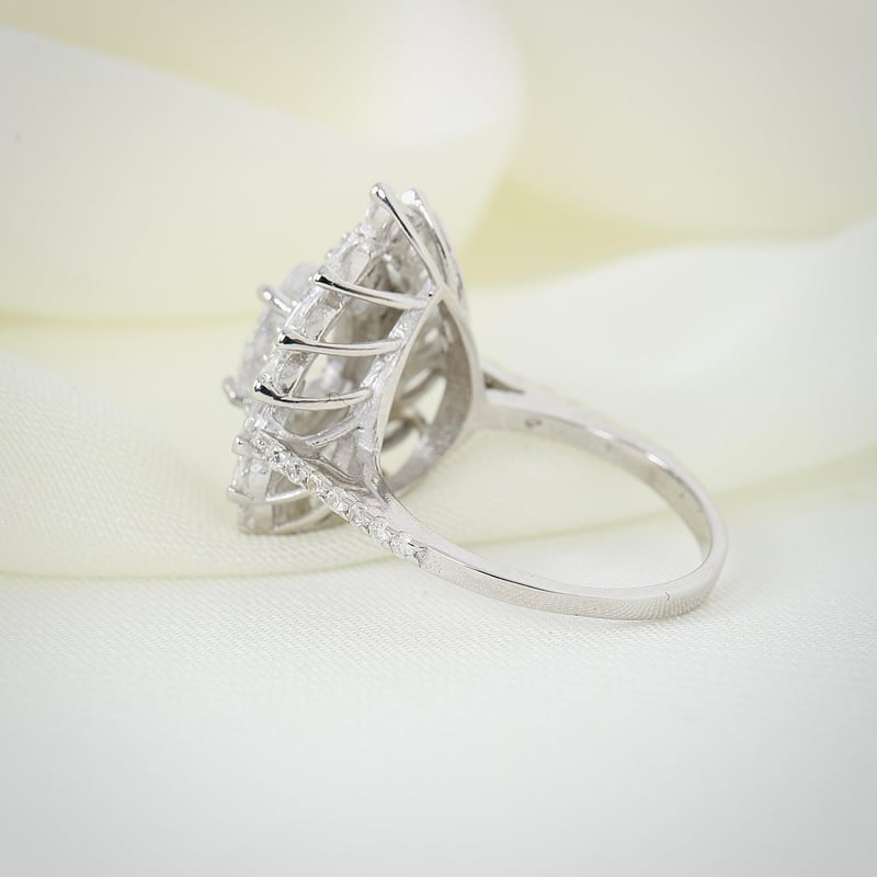 Effective Diamond Işıltılı Markiz Serenatı Gümüş Yüzük
