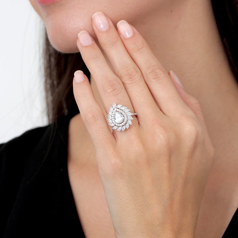 Effective Diamond Işıltılı Markiz Serenatı Gümüş Yüzük