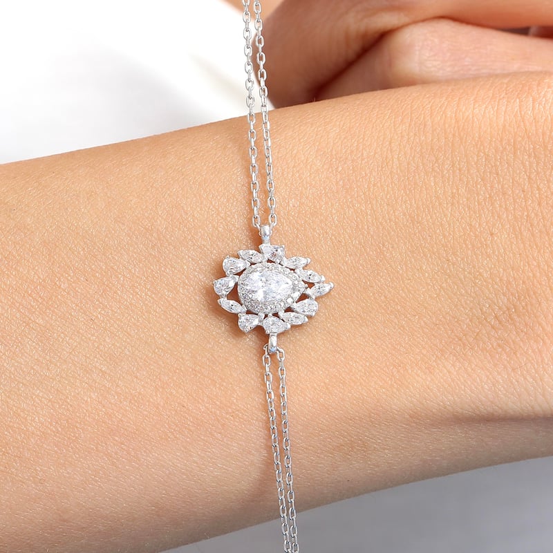 Effective Diamond İstanbul İhtişamı Işıltılı Gümüş Bileklik