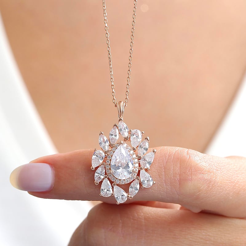 Effective Diamond İstanbul İhtişamı Rose Renk Işıltılı Gümüş Kolye