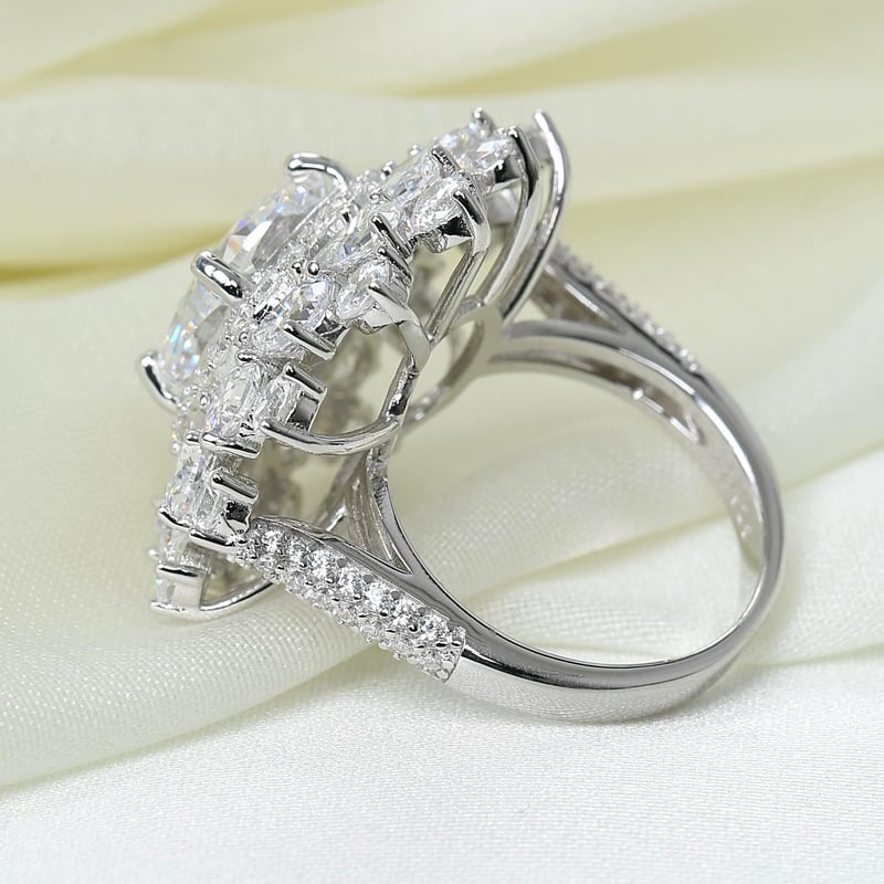 Effective Diamond Kristal Buketi Gümüş Yüzük
