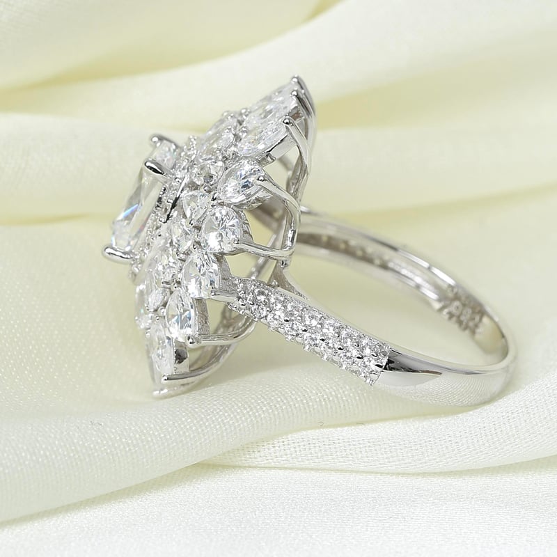 Effective Diamond Kristal Güneşi Gümüş Yüzük