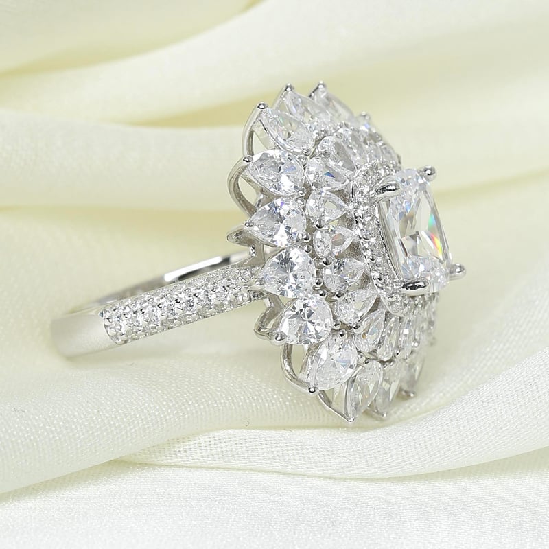 Effective Diamond Kristal Güneşi Gümüş Yüzük