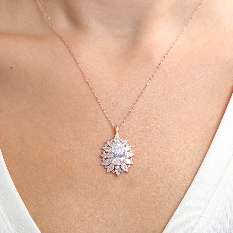 Effective Diamond Londra Tutkusu Rose Renk Işıltılı Gümüş Kolye