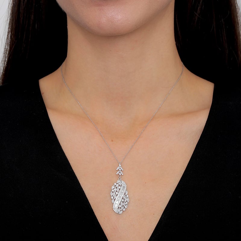 Effective Diamond Mega Işıltı Bestesi Gümüş Kolye