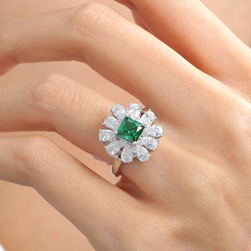 Effective Diamond Milano Rüyası Sentetik Zümrüt Taşlı Gümüş Yüzük