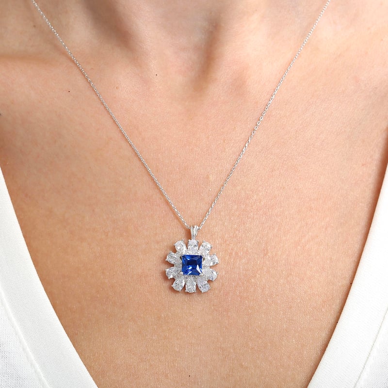 Effective Diamond Milano Rüyası Sentetik Safir Taşlı Gümüş Kolye