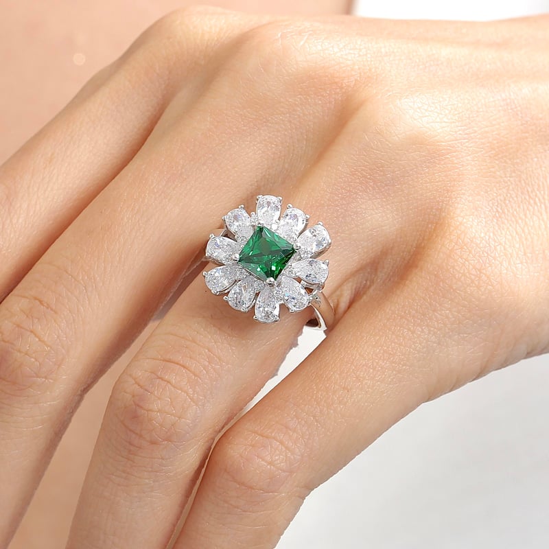 Effective Diamond Milano Rüyası Sentetik Zümrüt Taşlı Gümüş Yüzük
