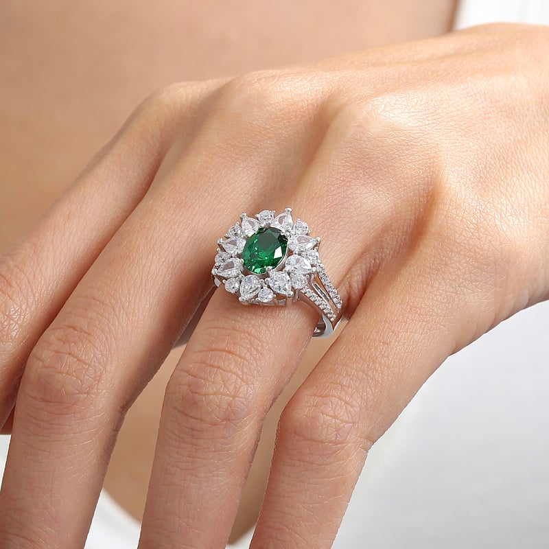 Effective Diamond Paris Işıltısı Sentetik Zümrüt Taşlı Gümüş Yüzük