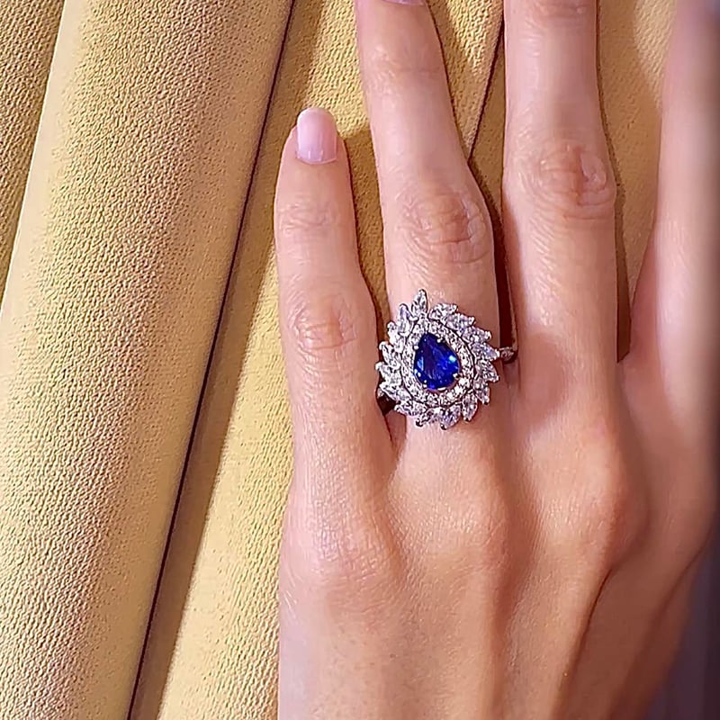 Effective Diamond Sentetik Sentetik Safir Markiz Serenatı Gümüş Yüzük