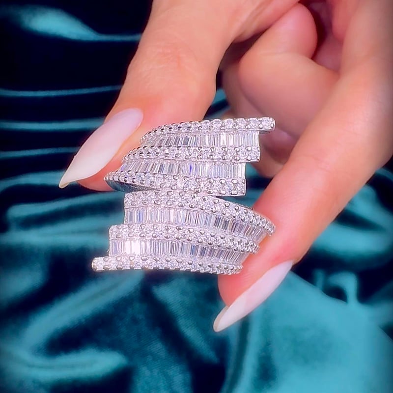 Effective Diamond Tutku Düğümü Sarmal Gümüş Yüzük