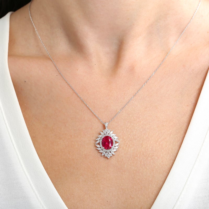 Effective Diamond Venedik Dansı Sentetik Yakut Taşlı Gümüş Kolye