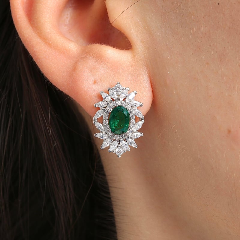 Effective Diamond Venedik Dansı Sentetik Zümrüt Taşlı Gümüş Küpe