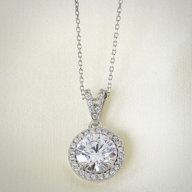 Effective Diamond Yeni 3 Karat Oval Gümüş Kolye