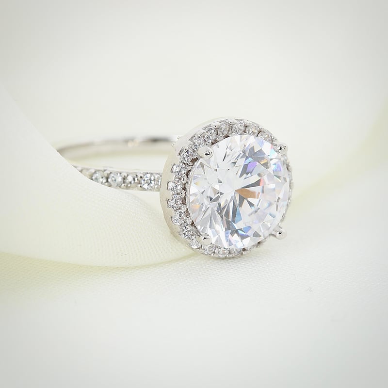 Effective Diamond Yeni 3 Karat Oval Gümüş Yüzük