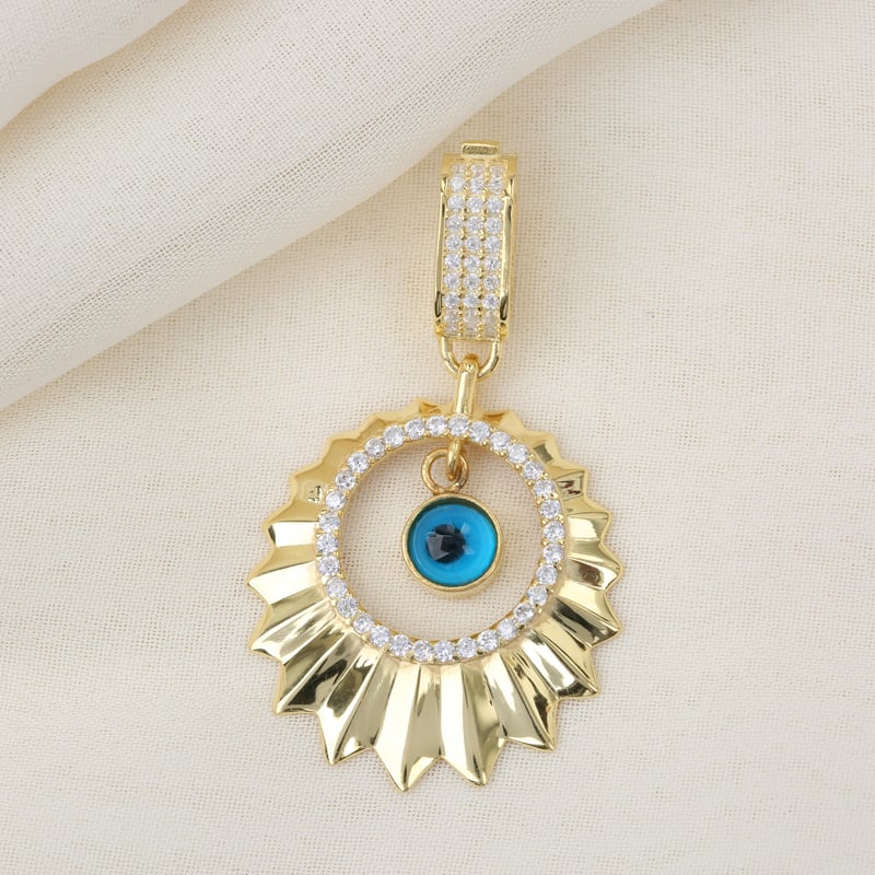 isiltili-gunesin-gozu-charm-kolye-ucu--b021-.jpg