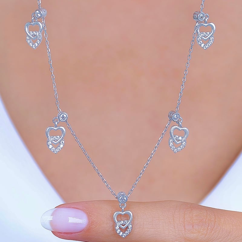 Işıltılı Kalpler Choker Gümüş Şans Kolye